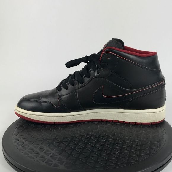 Nike Air Jordan 1 Retro Mid Black/Red 2015 554724-028 Men’s Size 10.5 - Picture 9 of 12